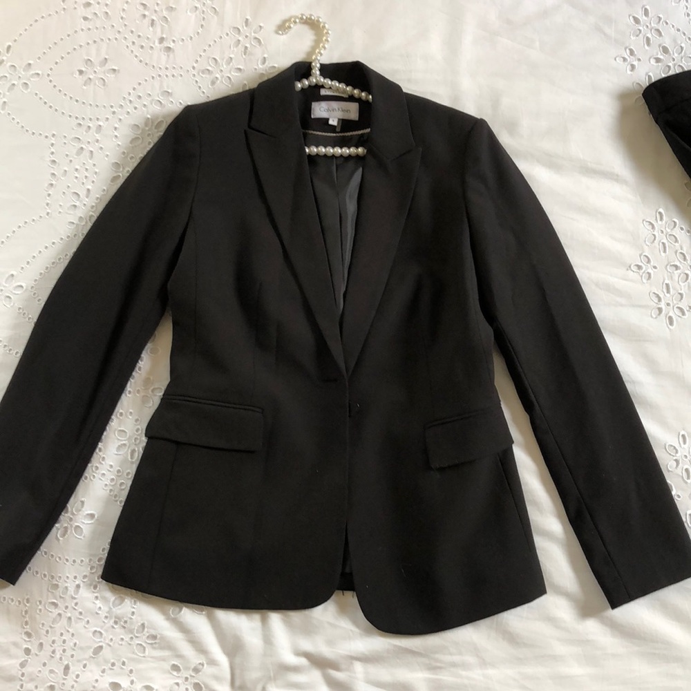 Calvin Klein one-button black blazer